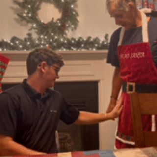 The Santapron